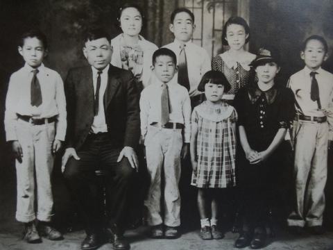 dennis kato family in 1935 dennis kato family in 1935